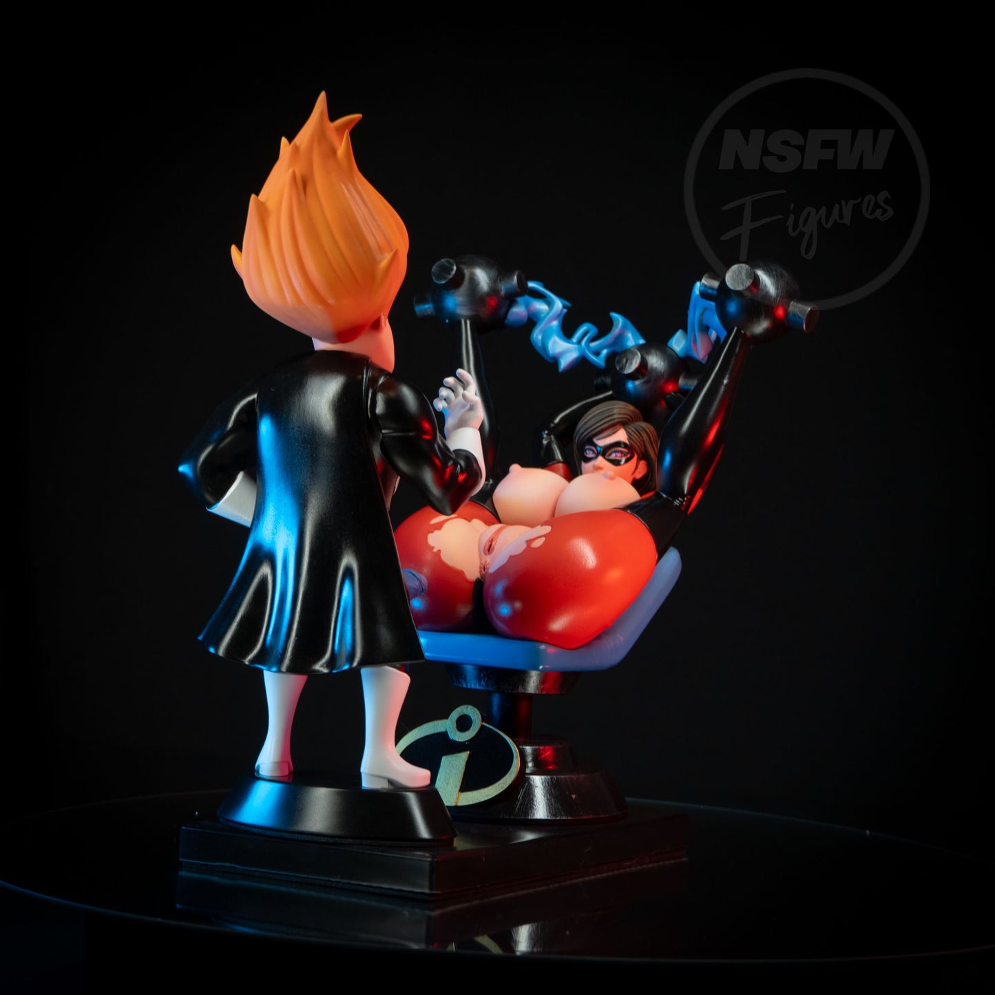 Hero Captive diorama