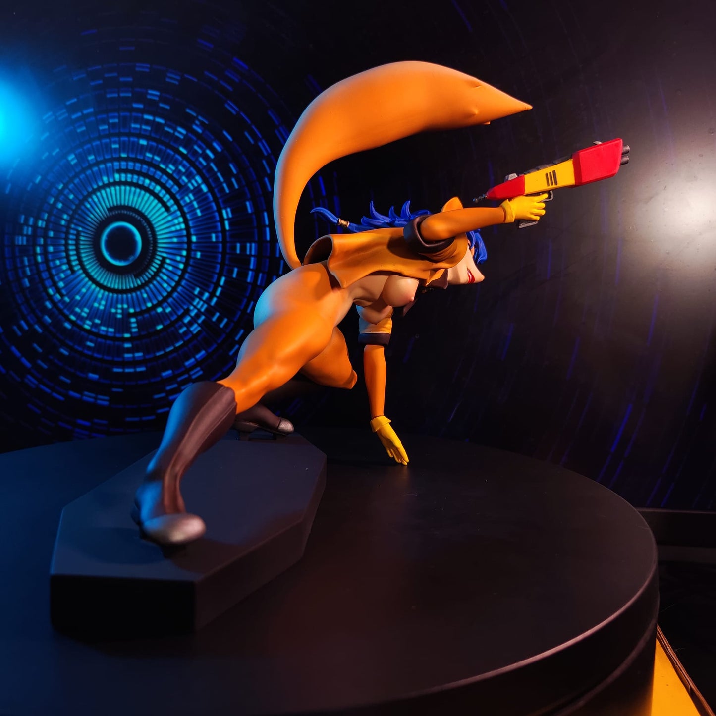 Space Fox figure 2