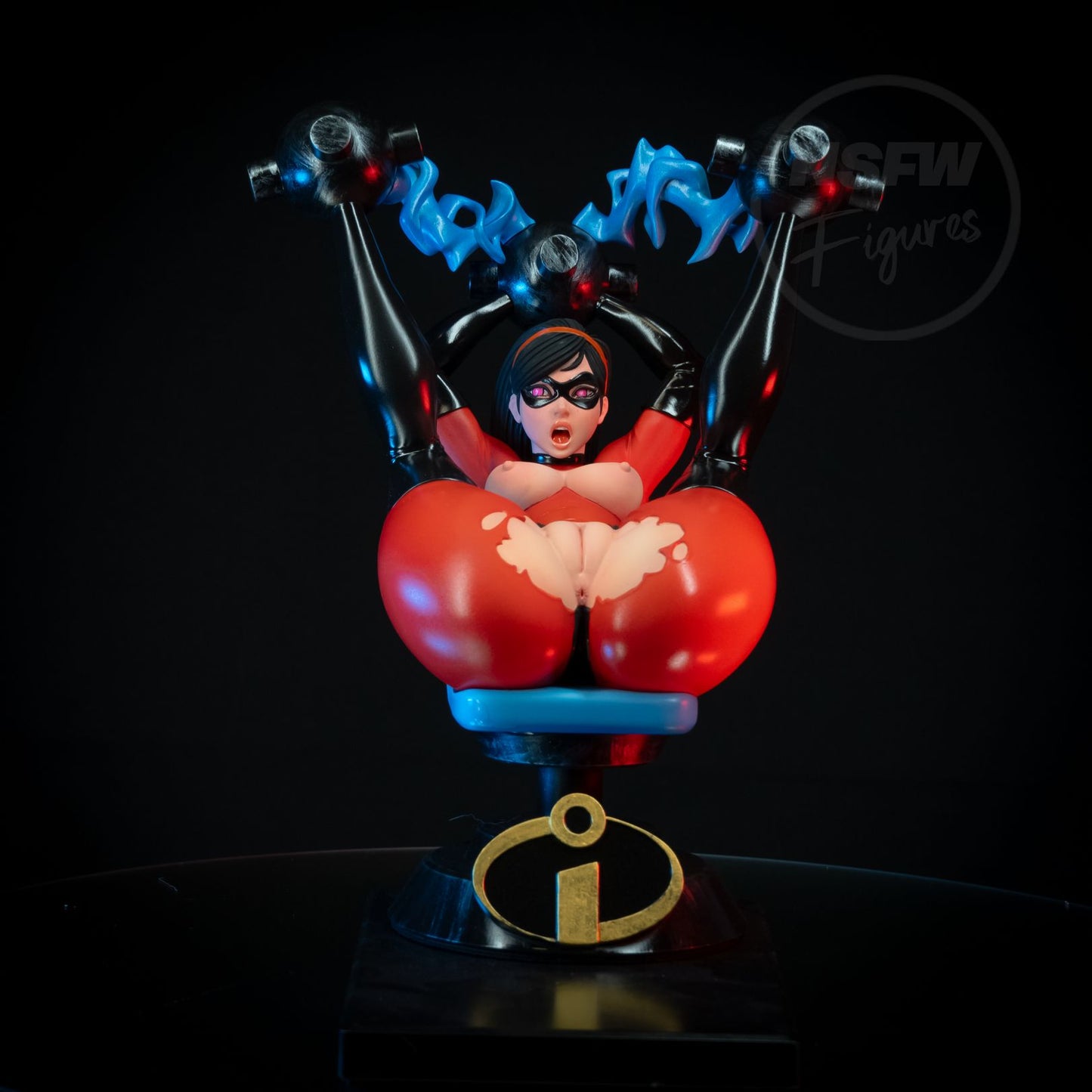 Hero Captive diorama